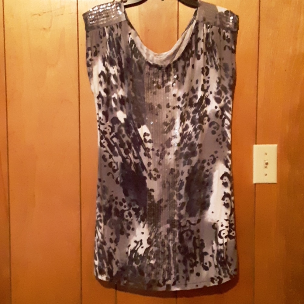 Ana sequin tunic size medium